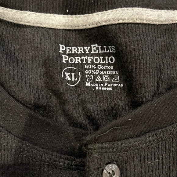 Perry Ellis Long Sleeve Thermal Size XL - Picture 2 of 2